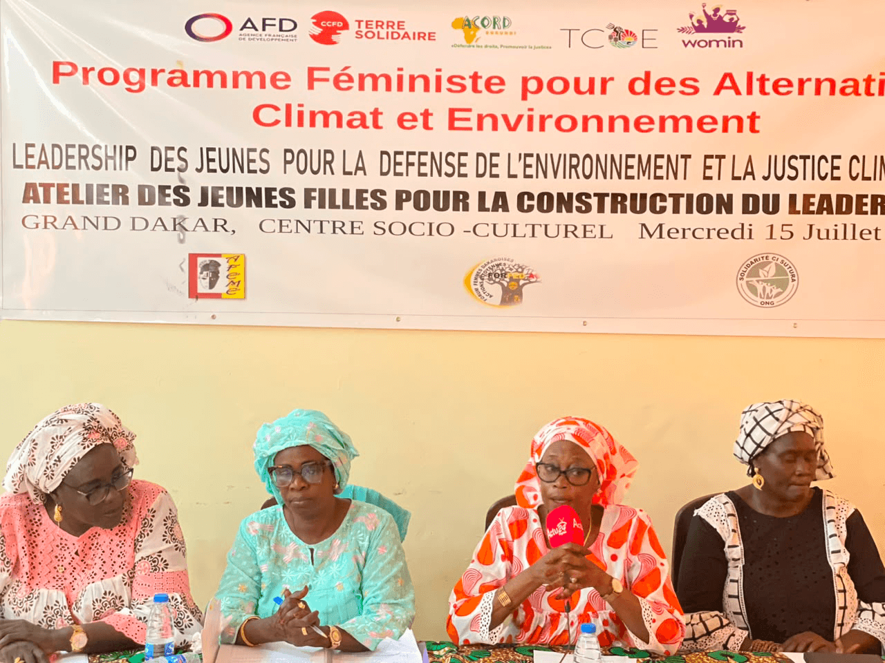 Panel autour du leadership des jeunes filles pour l'environnement et la justice climatique.